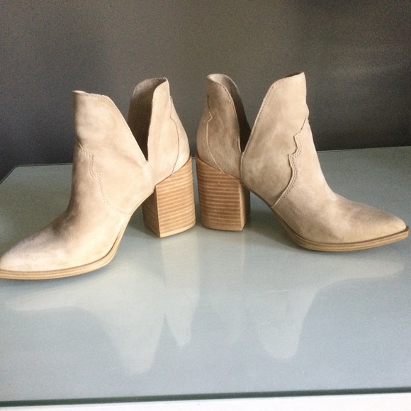 Steve Madden Western Booties - Picture 4 of 8